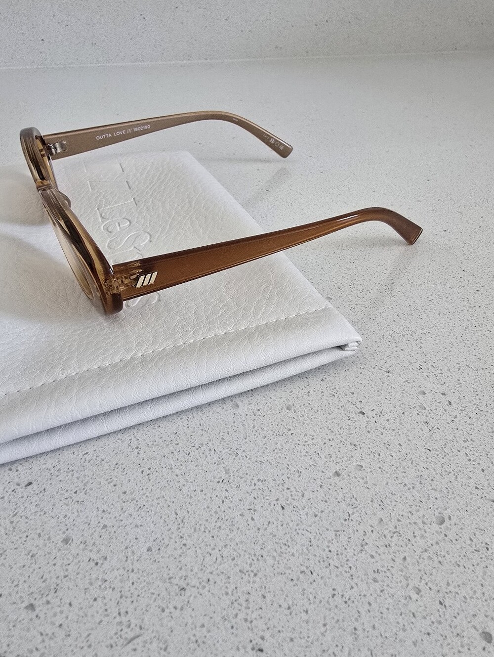 Le Specs Outta Love Brown Oval Women's Sunglasses - Like New - Picture 4 of 9